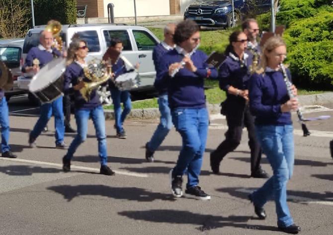 La banda in azione